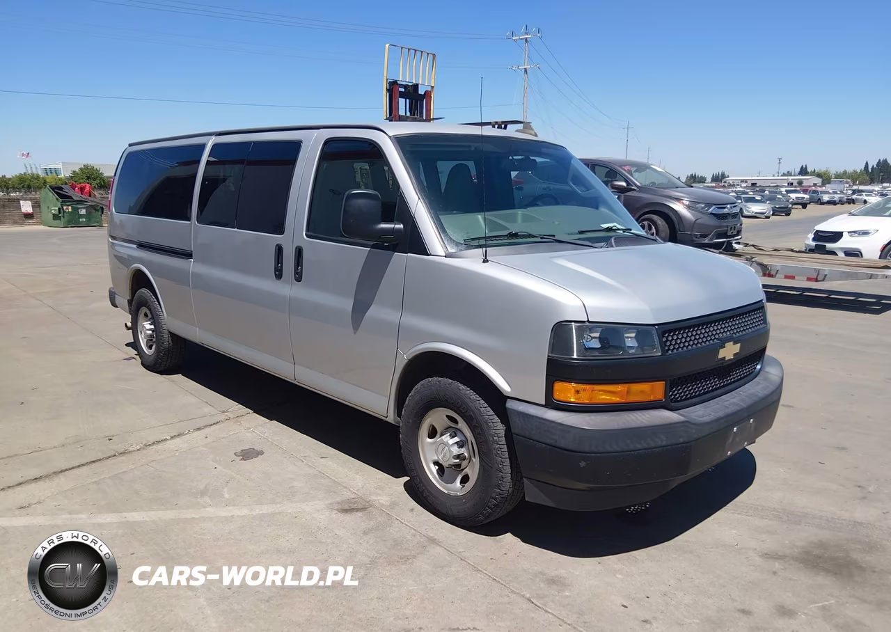 2018 Chevrolet Express 3500 Ls