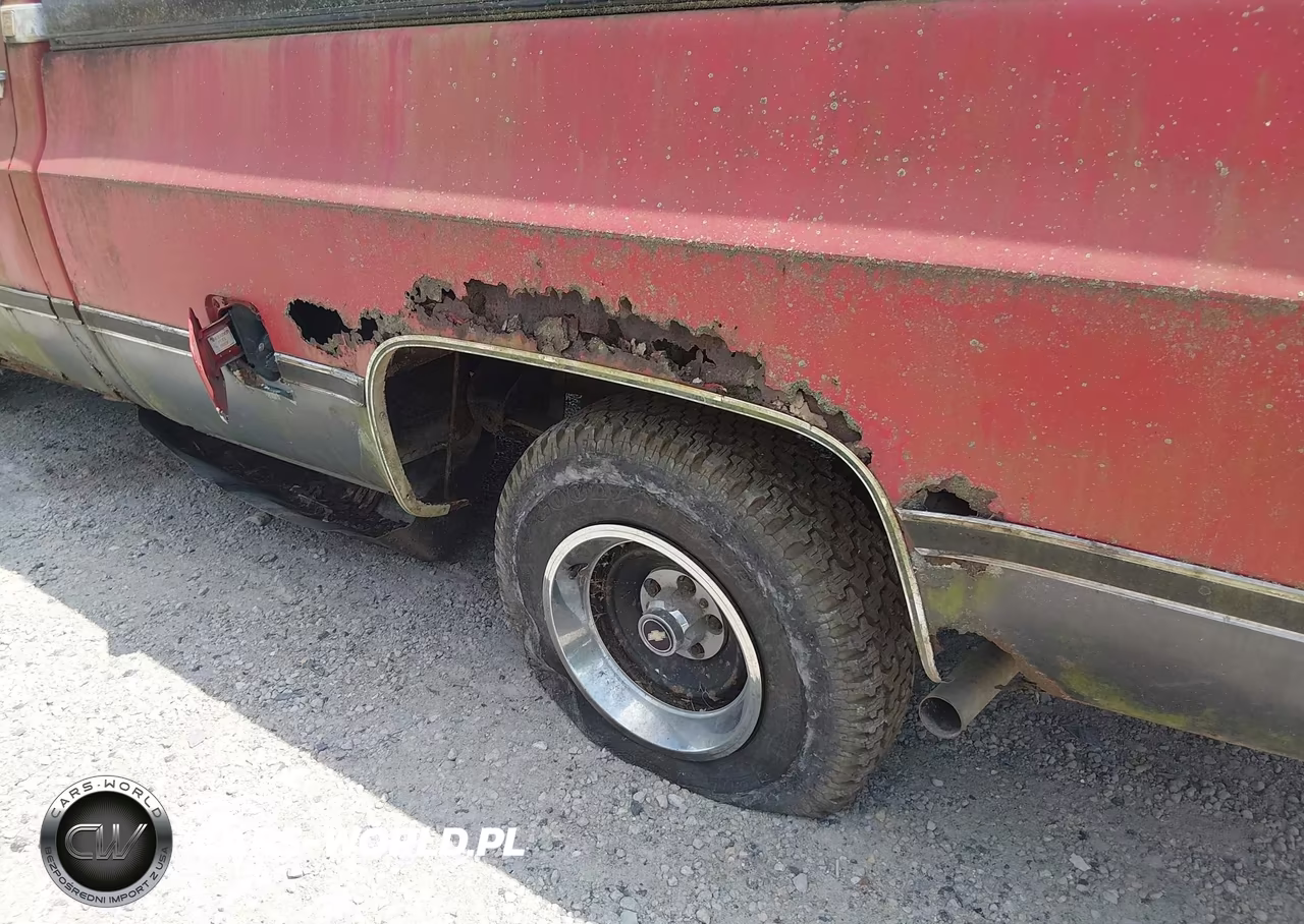 1984 Chevrolet C10 VIN:2GCDC14H3E1129165 - 6