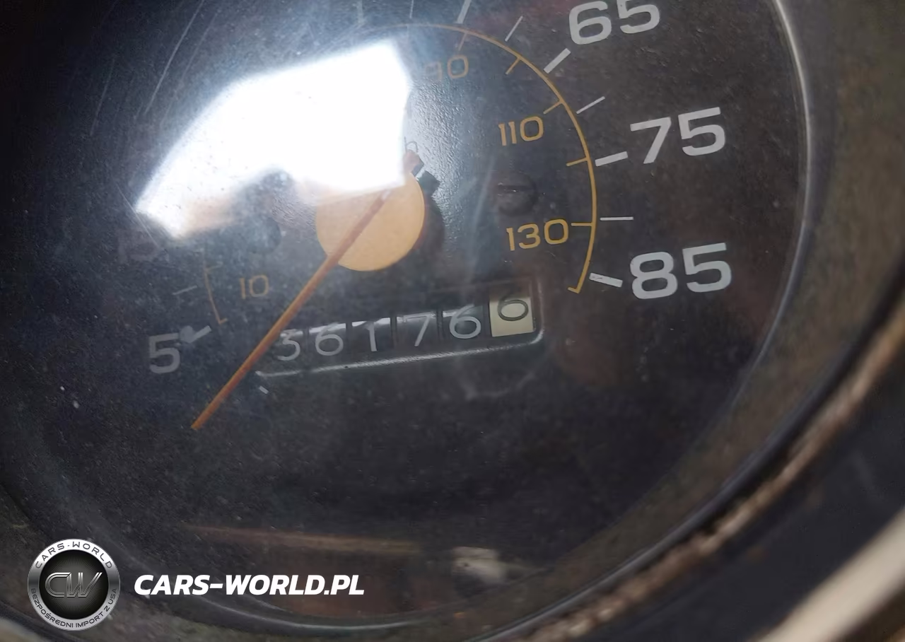 1984 Chevrolet C10 VIN:2GCDC14H3E1129165 - 7