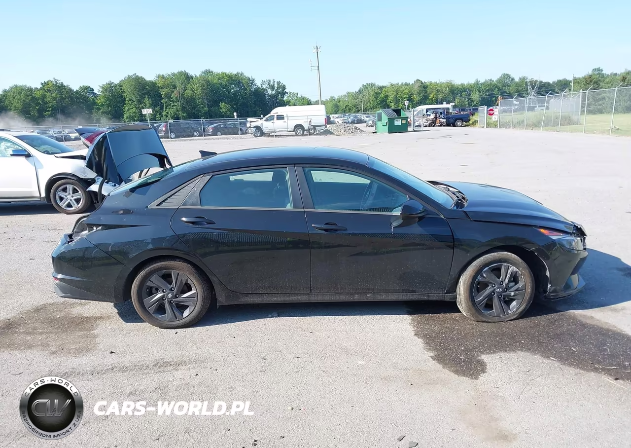 2023 Hyundai Elantra Sel VIN:5NPLM4AG9PH104570 - 12