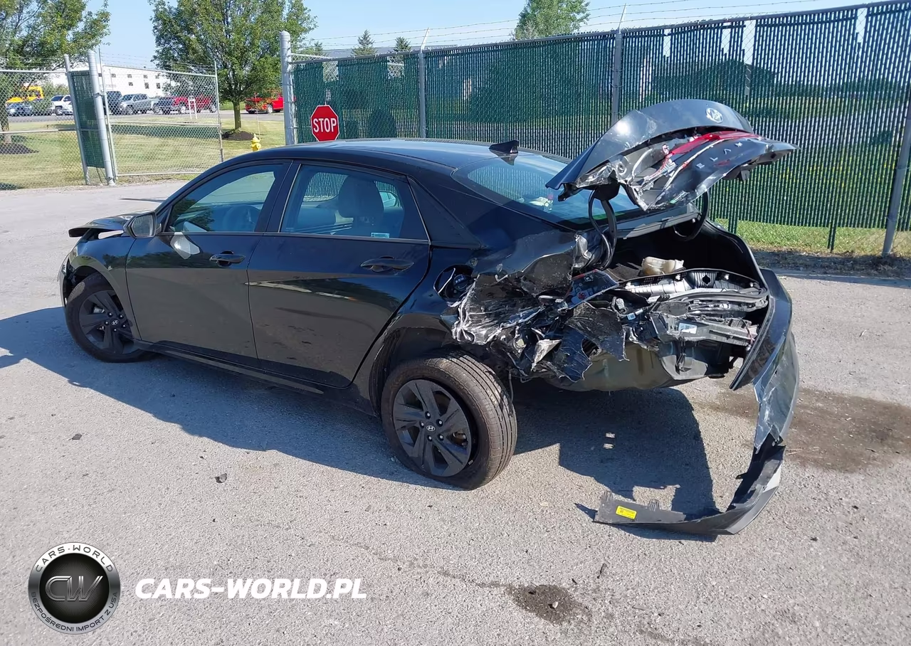 2023 Hyundai Elantra Sel VIN:5NPLM4AG9PH104570 - 3