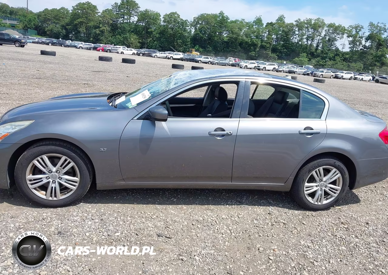 2015 Infiniti Q40 VIN:JN1CV6AR9FM523519 - 14