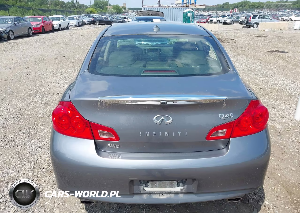 2015 Infiniti Q40 VIN:JN1CV6AR9FM523519 - 16