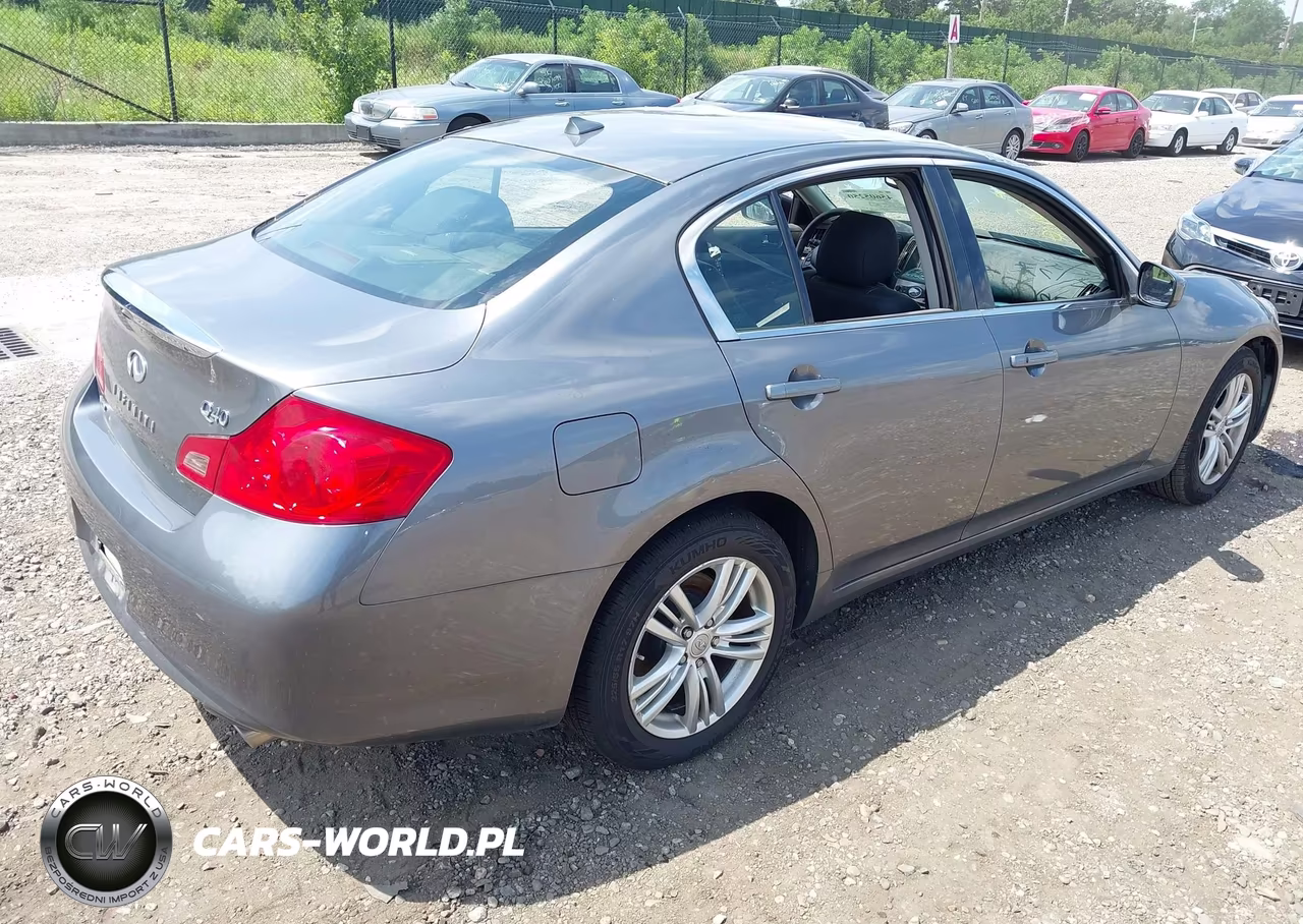 2015 Infiniti Q40 VIN:JN1CV6AR9FM523519 - 4