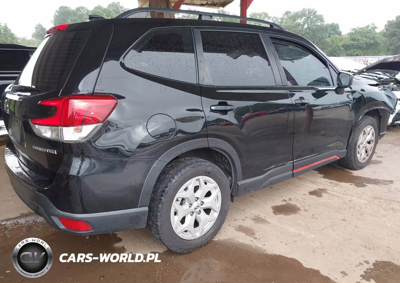 2019 Subaru Forester VIN:JF2SKACC2KH517563 - 4