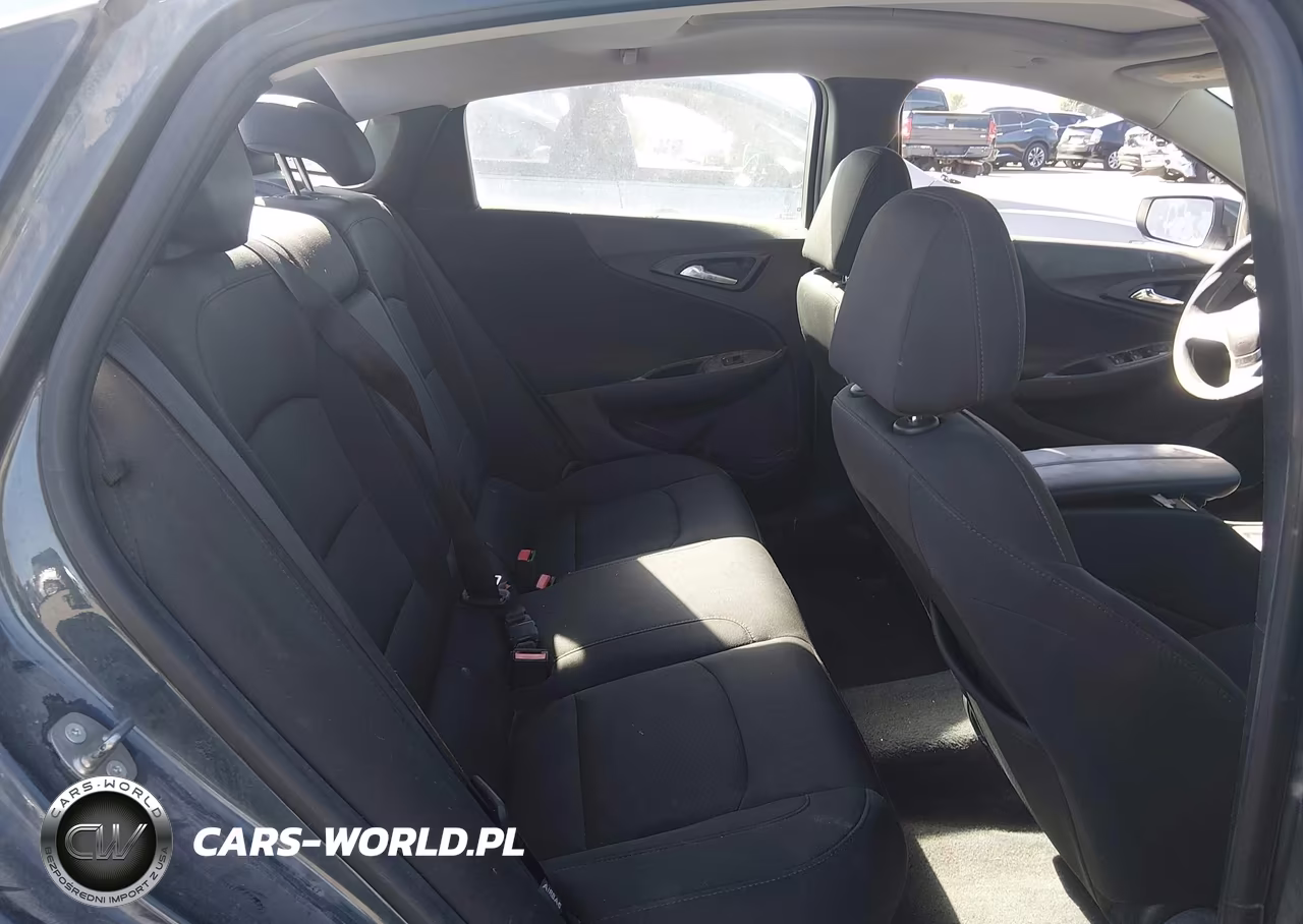 2019 Chevrolet Malibu Lt VIN:1G1ZD5ST1KF171381 - 8