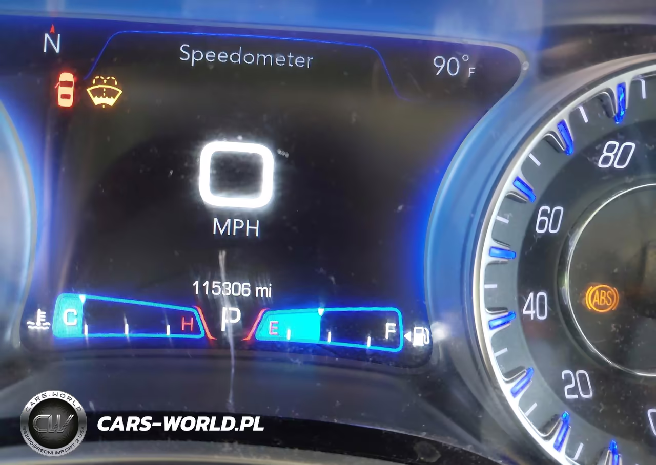 2019 Chrysler 300 Touring VIN:2C3CCARG9KH560452 - 15