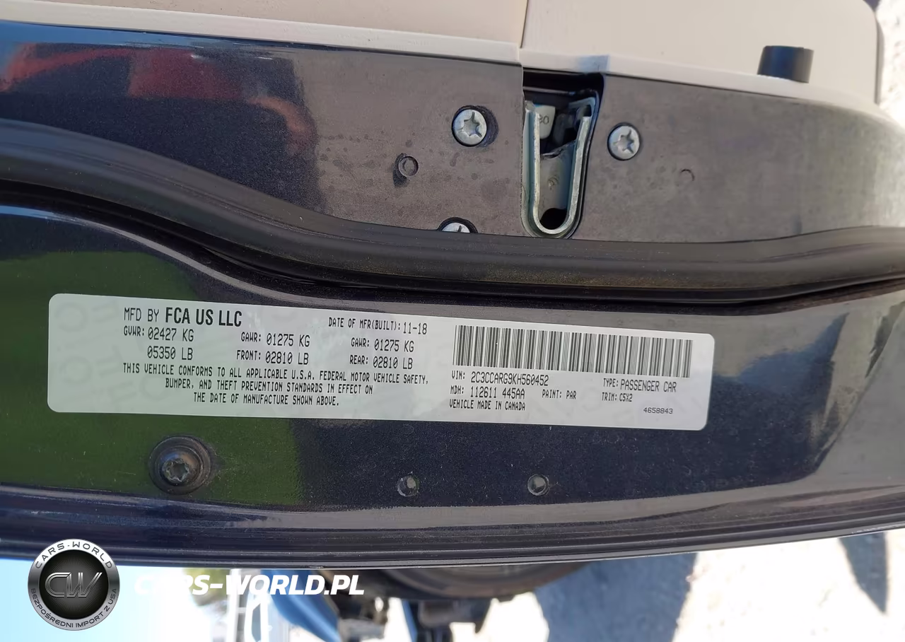 2019 Chrysler 300 Touring VIN:2C3CCARG9KH560452 - 9