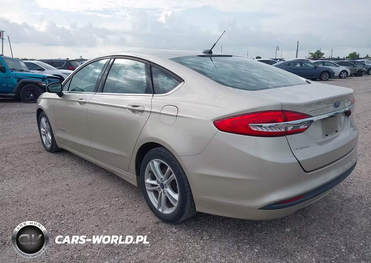 2018 Ford Fusion Hybrid S VIN:3FA6P0UU8JR100888 - 3