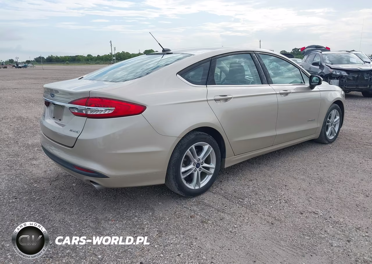 2018 Ford Fusion Hybrid S VIN:3FA6P0UU8JR100888 - 4