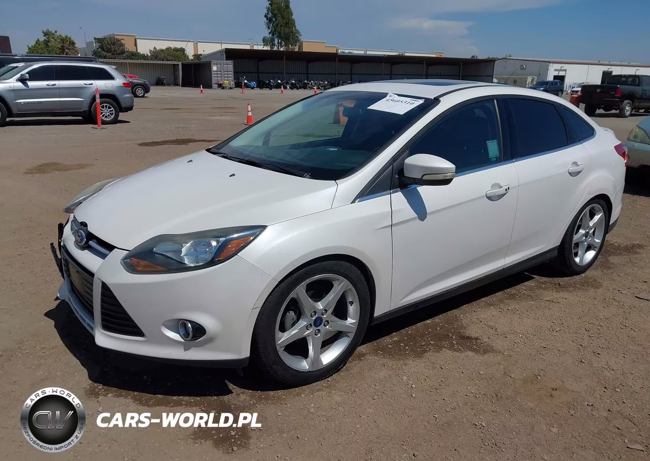 2014 Ford Focus Titanium VIN:1FADP3J23EL131871 - 2