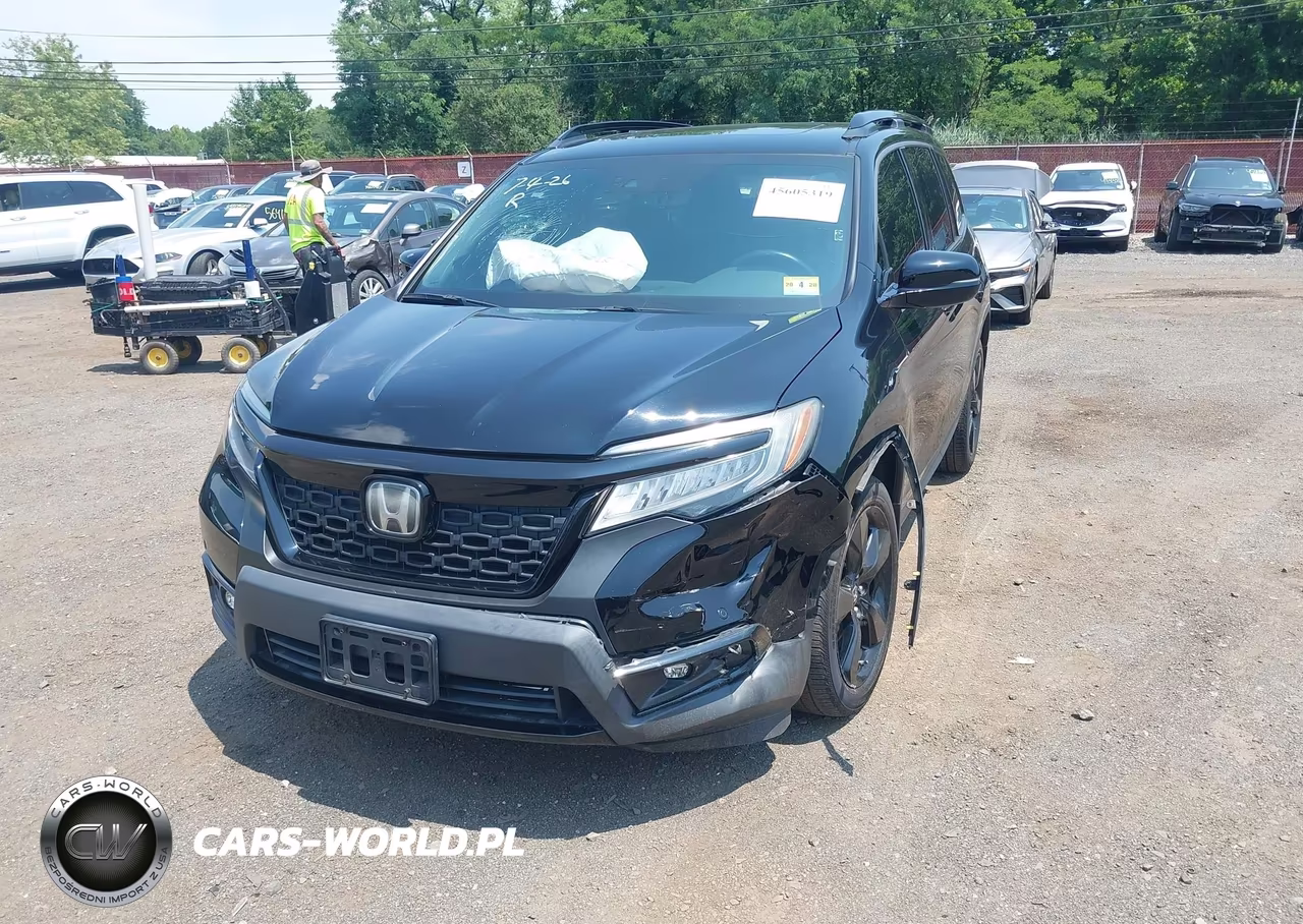 2019 Honda Passport Elite VIN:5FNYF8H01KB002087 - 17