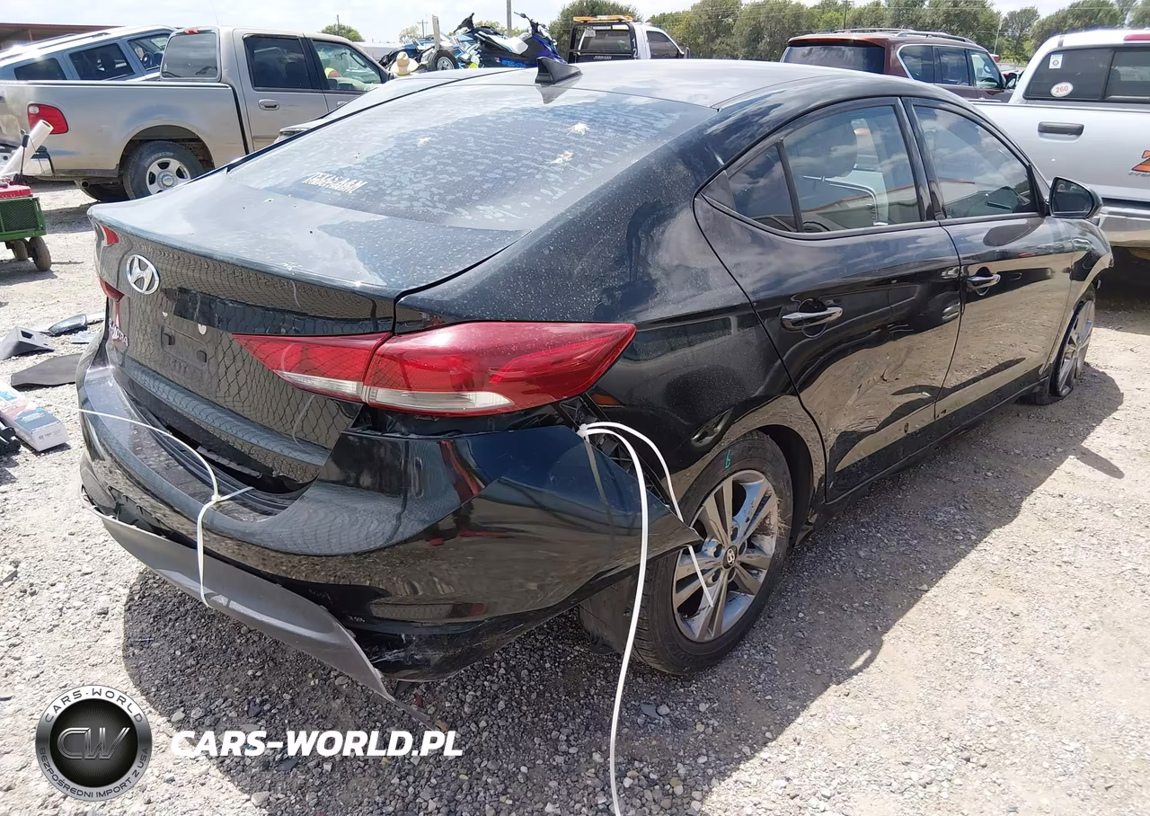 2017 Hyundai Elantra Se VIN:5NPD84LF5HH189292 - 4