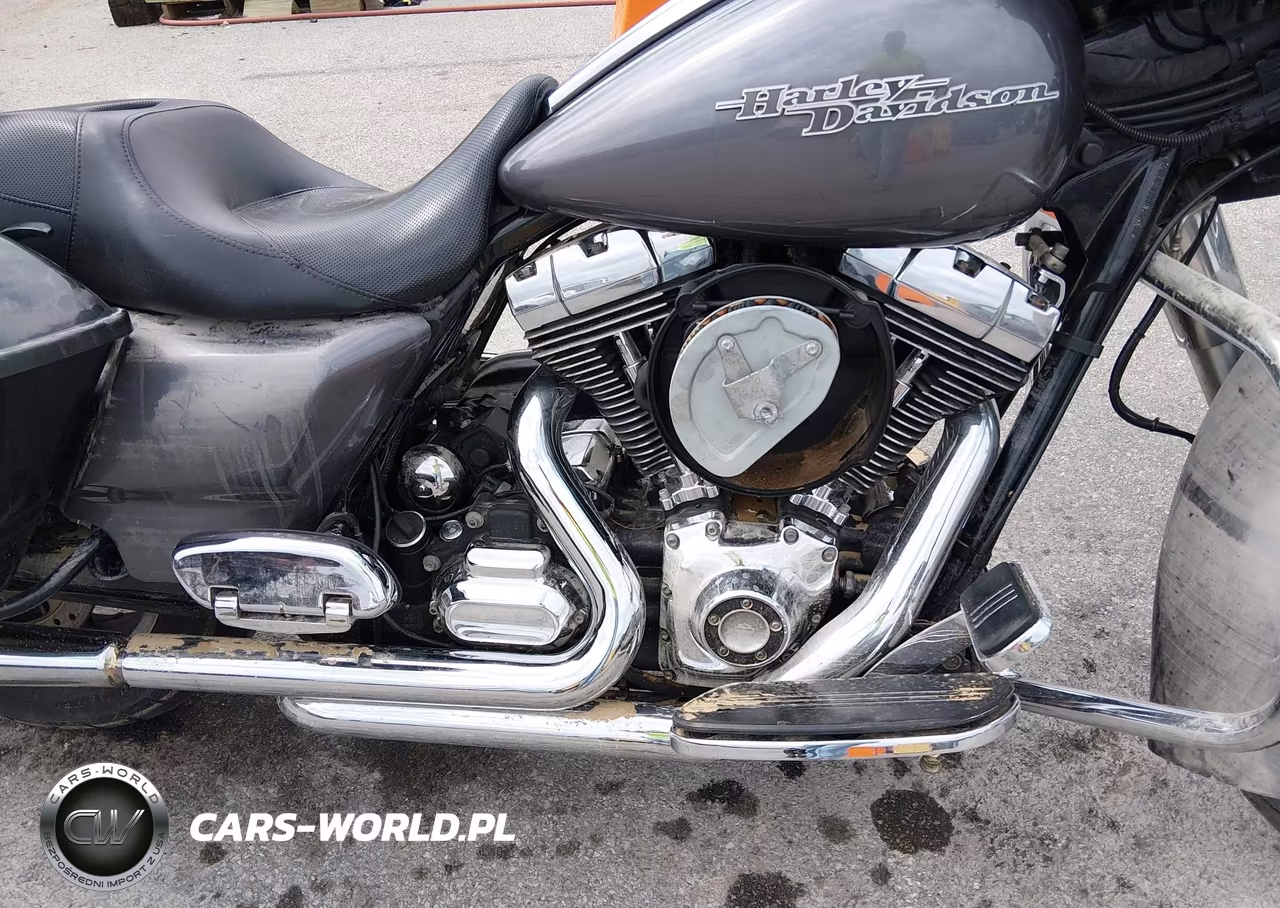 2014 Harley-Davidson Flhx Street Glide VIN:1HD1KBM12EB703820 - 8