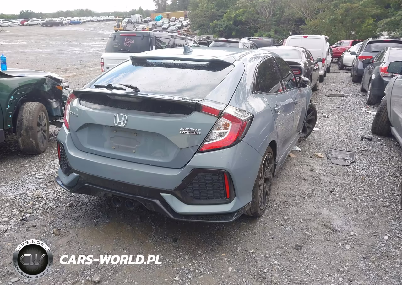 2017 Honda Civic Sport Touring VIN:SHHFK7H91HU229931 - 4