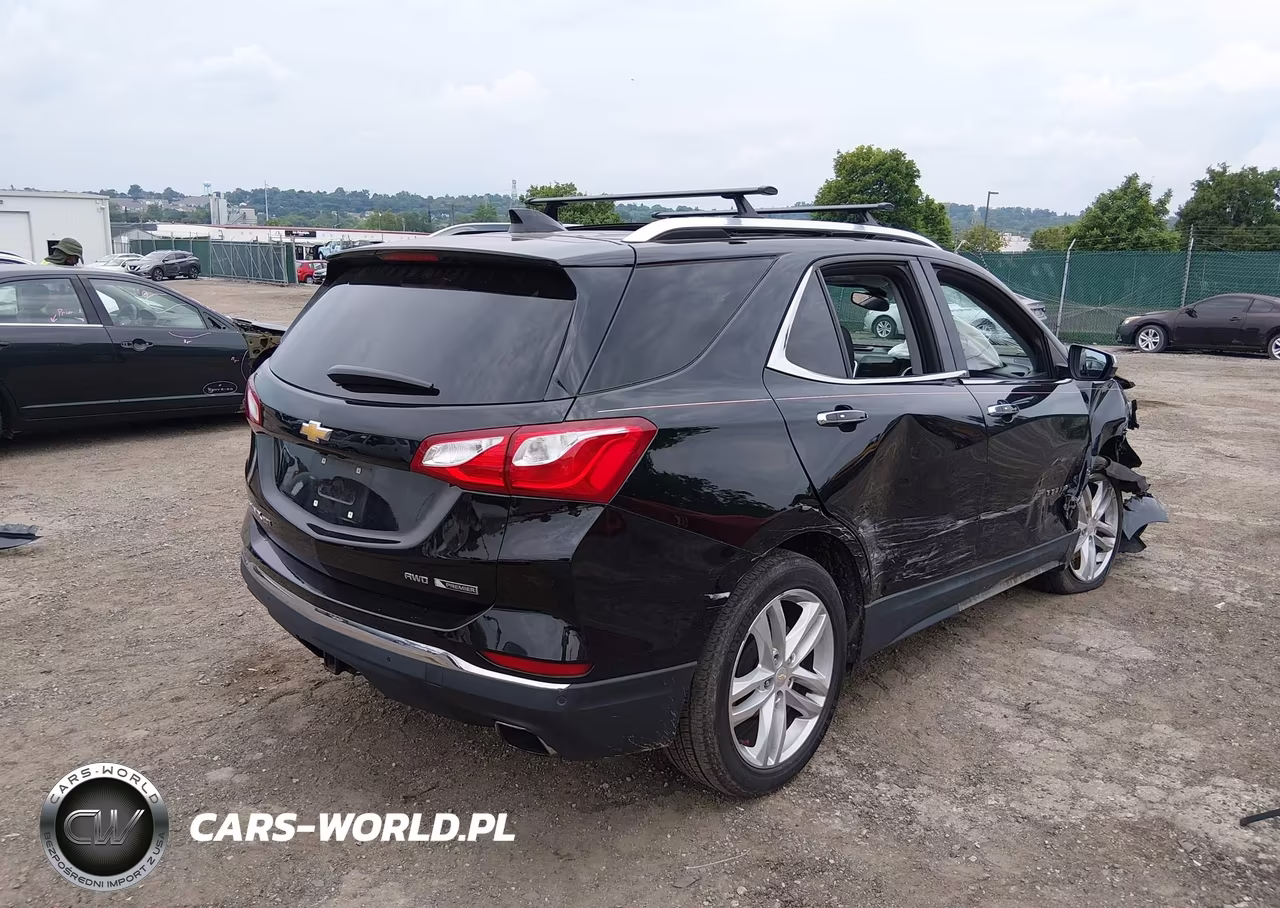 2018 Chevrolet Equinox Premier VIN:2GNAXWEX7J6209597 - 4