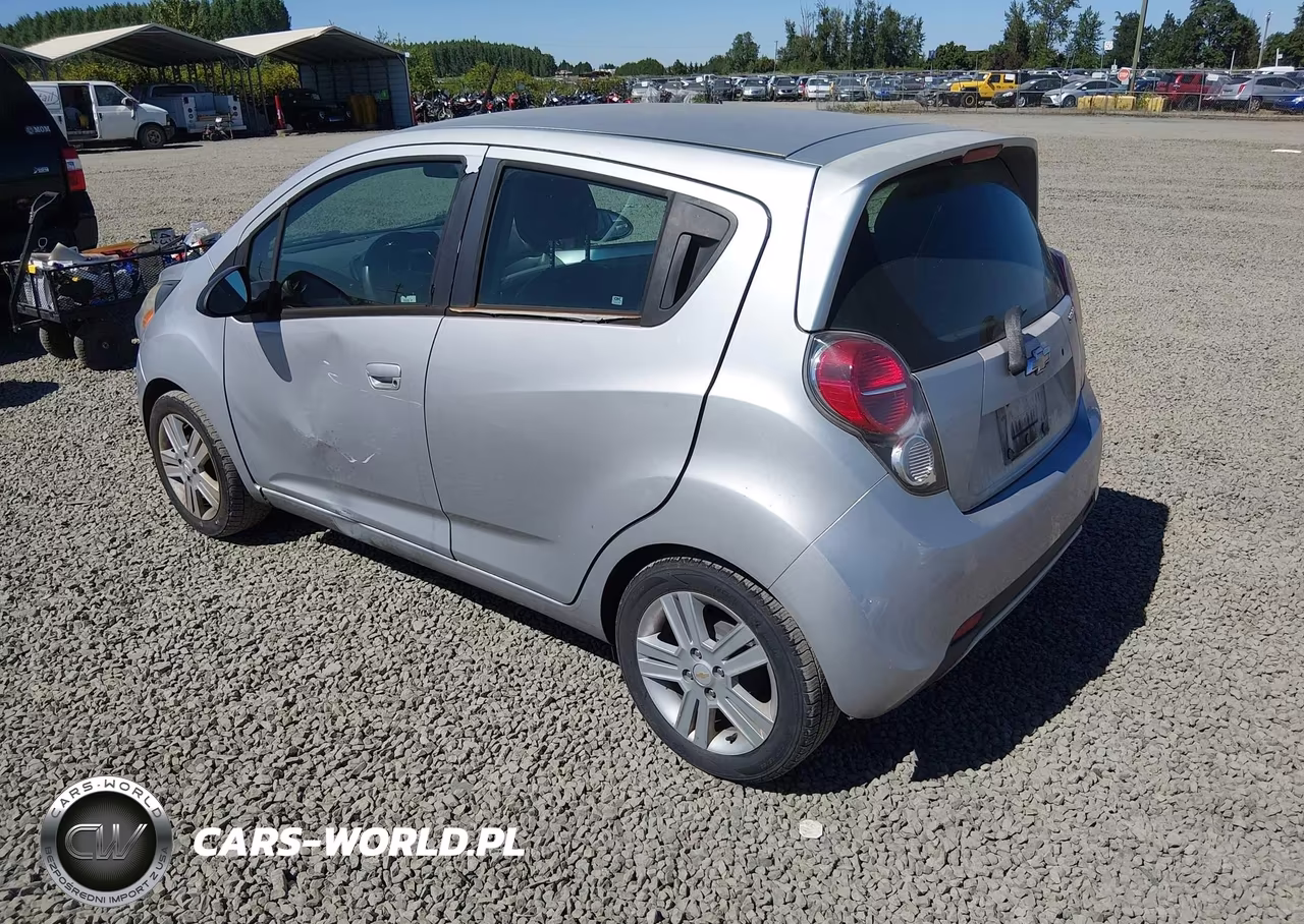 2015 Chevrolet Spark Ls Cvt VIN:KL8CB6S9XFC811102 - 3