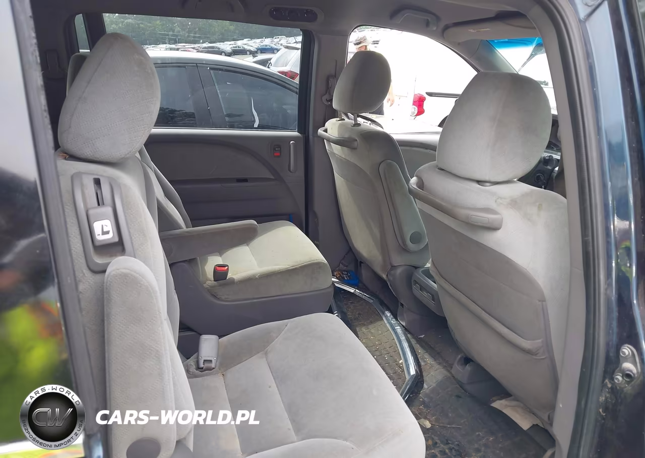 2010 Honda Odyssey Lx VIN:5FNRL3H23AB050061 - 8