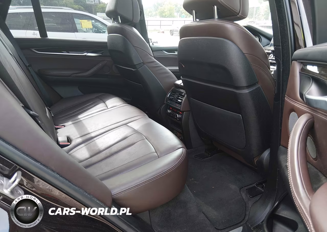 2018 BMW X5 xDrive50I VIN:5UXKR6C5XJ0U14086 - 8