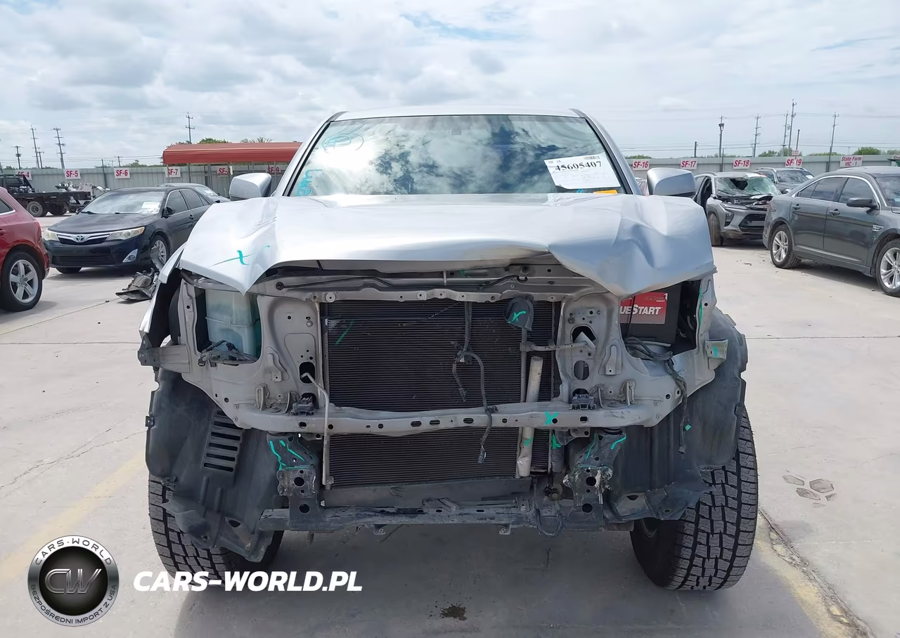 2017 Toyota Tacoma Sr VIN:5TFAX5GN2HX102725 - 13