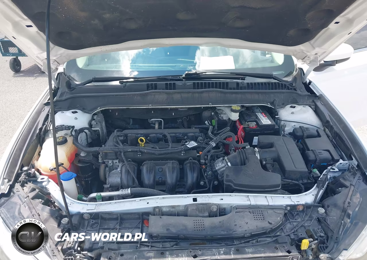 2018 Ford Fusion S VIN:3FA6P0G72JR146819 - 10