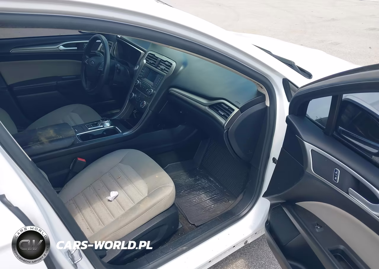 2018 Ford Fusion S VIN:3FA6P0G72JR146819 - 5