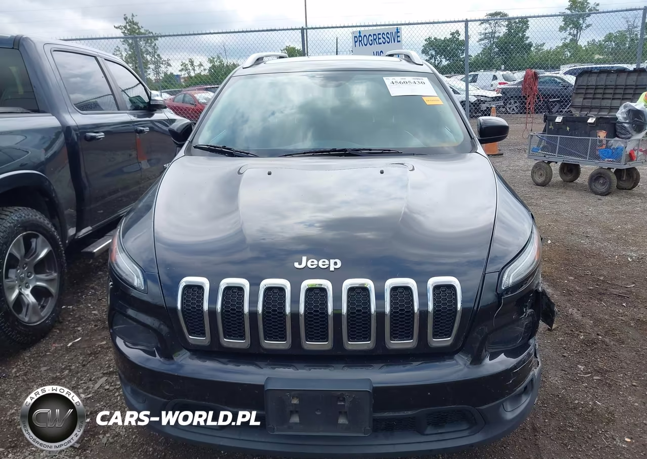 2015 Jeep Cherokee Latitude VIN:1C4PJMCB2FW558681 - 12