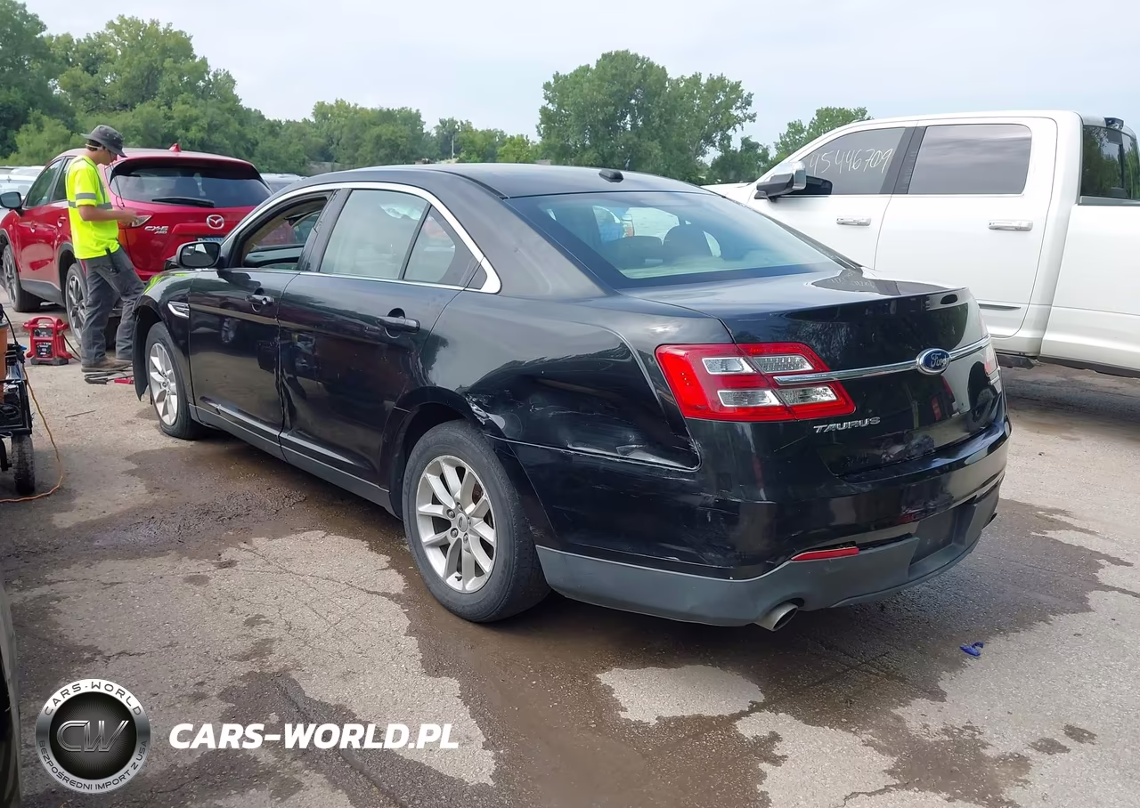 2013 Ford Taurus Se VIN:1FAHP2D87DG113621 - 3