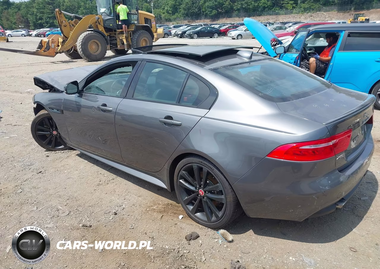 2017 Jaguar Xe 35T R-Sport VIN:SAJAL4BV5HA973152 - 3