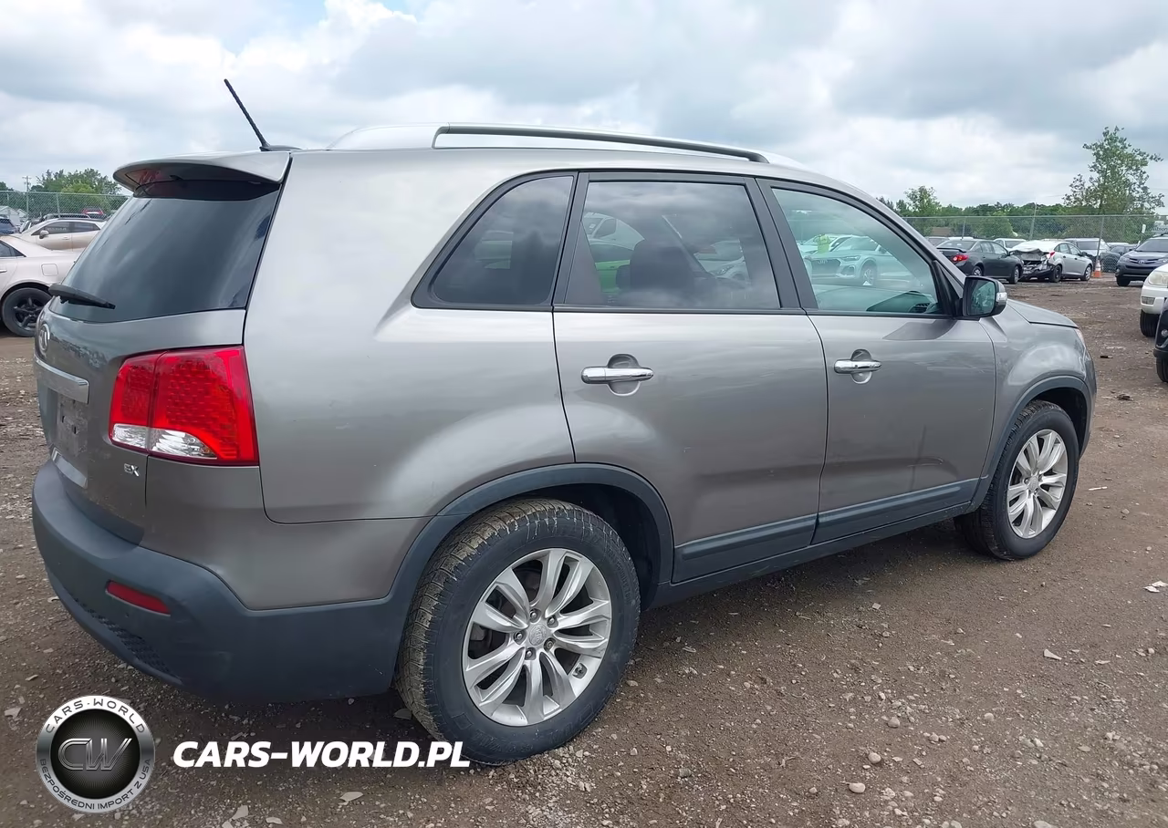 2011 Kia Sorento Ex VIN:5XYKU4A11BG035719 - 4
