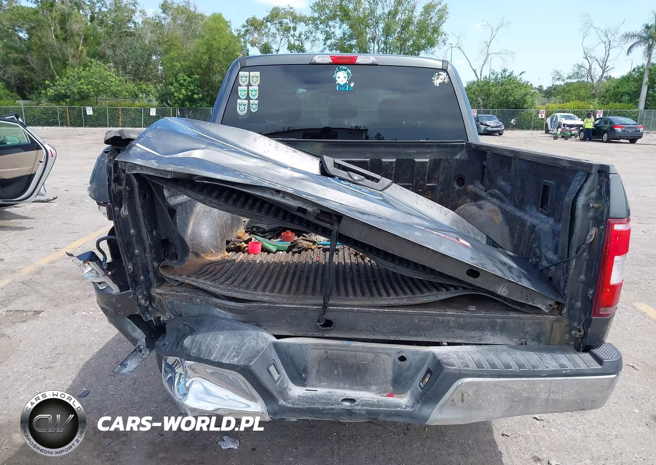 2018 Ford F-150 Xlt VIN:1FTEW1CB4JFB30322 - 17