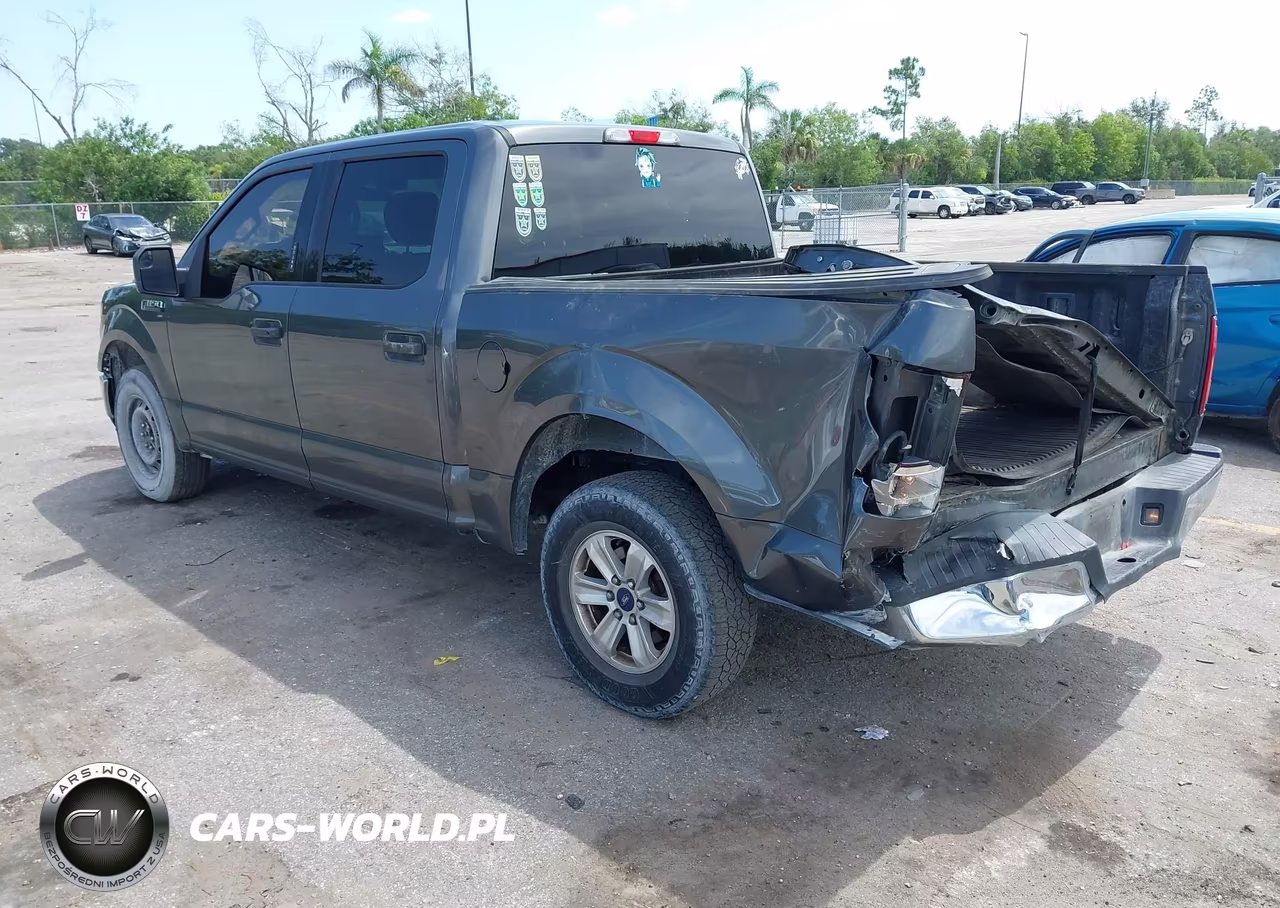 2018 Ford F-150 Xlt VIN:1FTEW1CB4JFB30322 - 3