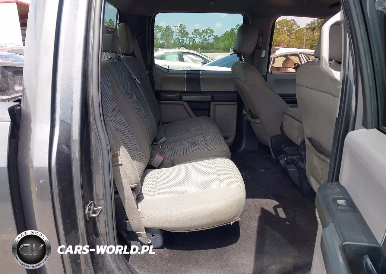 2018 Ford F-150 Xlt VIN:1FTEW1CB4JFB30322 - 8
