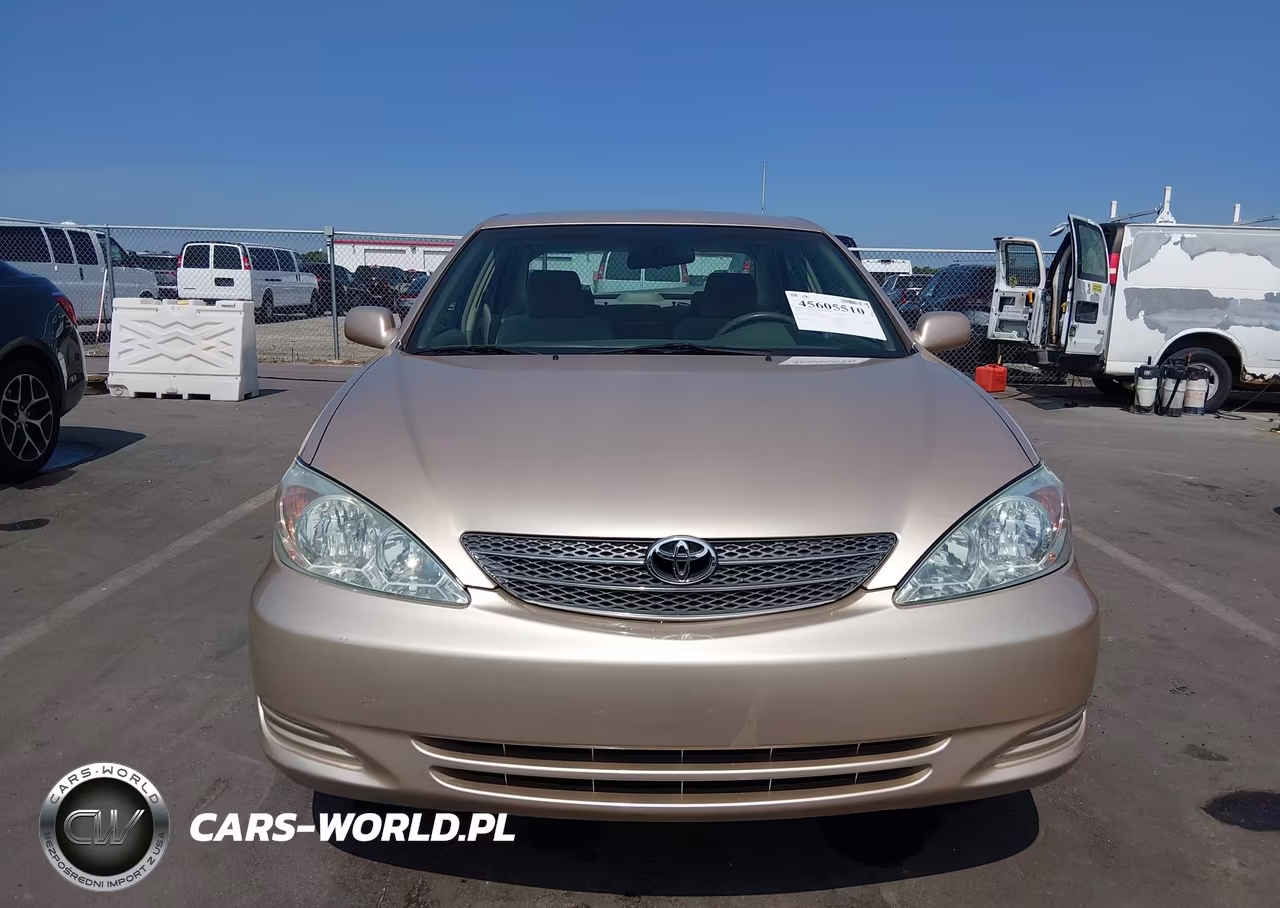 2003 Toyota Camry Le VIN:4T1BE32K03U757046 - 13