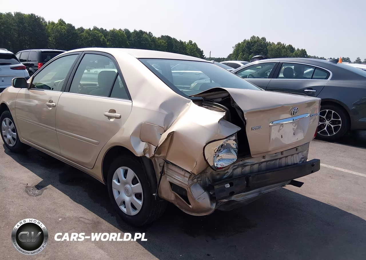 2003 Toyota Camry Le VIN:4T1BE32K03U757046 - 3