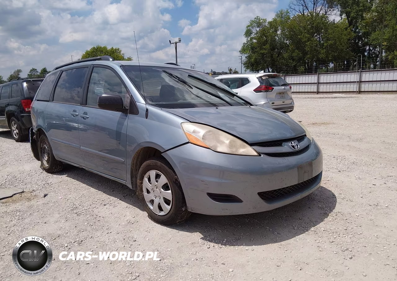 2008 Toyota Sienna Le – zdjęcie 1 z 11