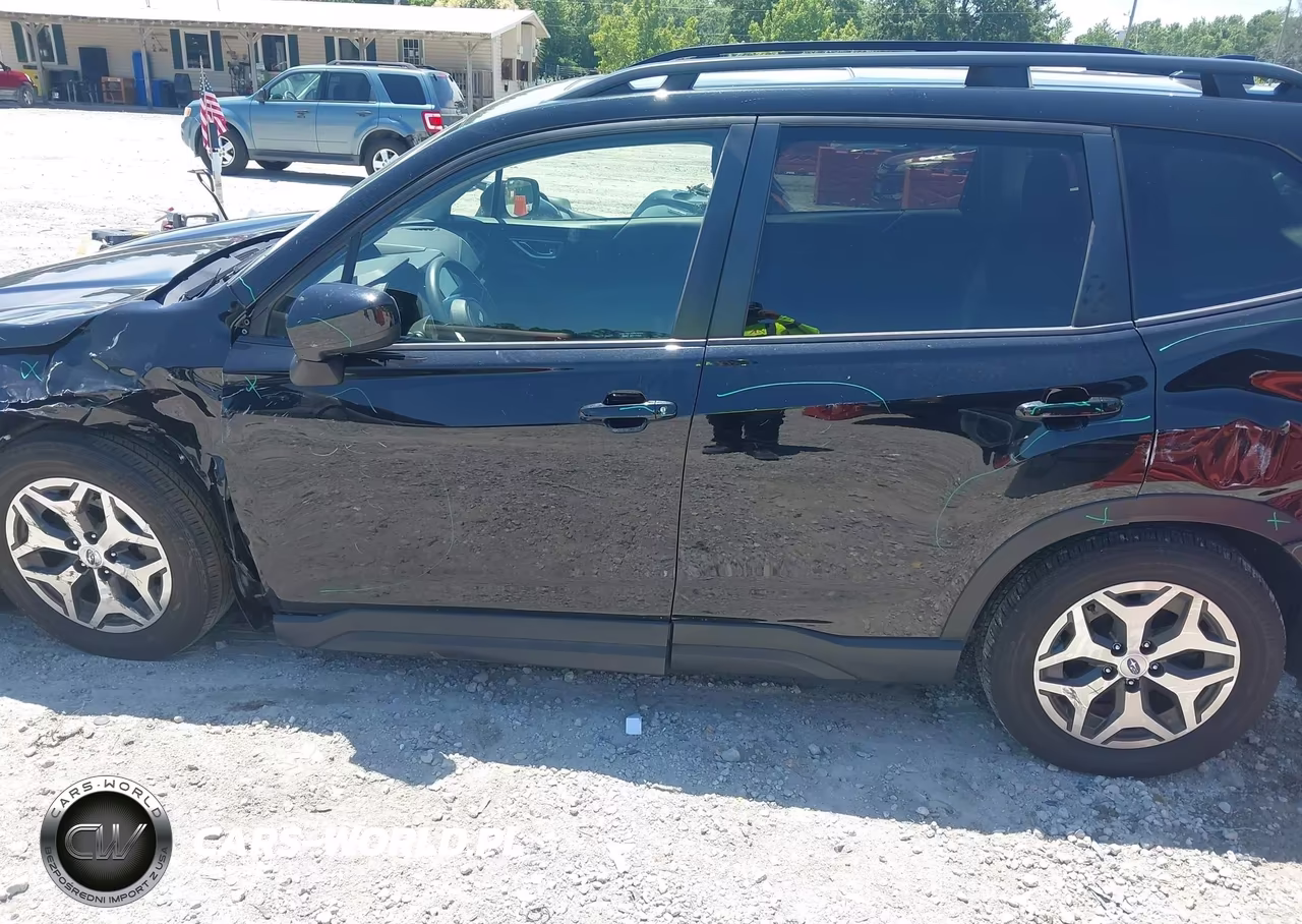 2024 Subaru Forester Premium VIN:JF2SKACC6RH482682 - 14