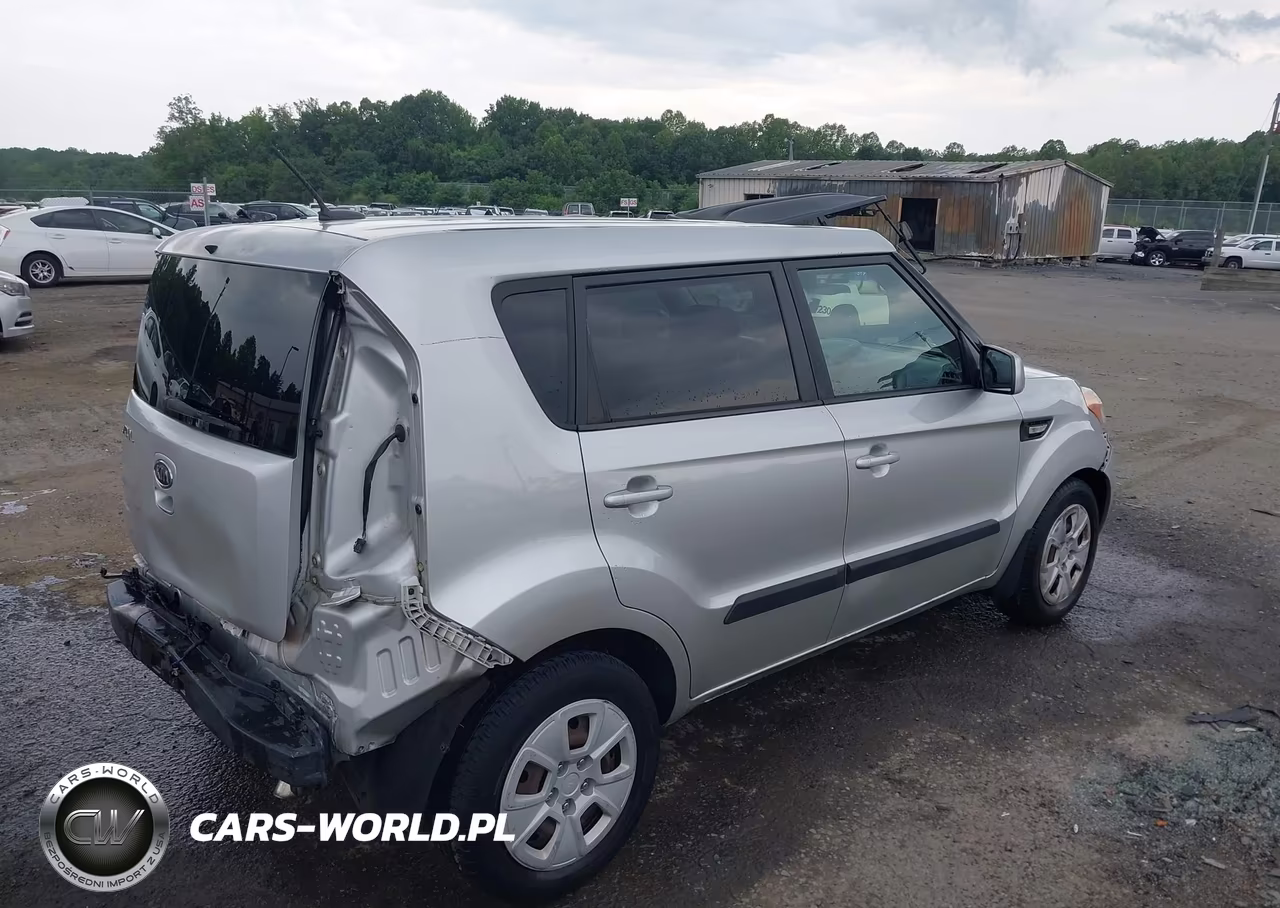 2012 Kia Soul VIN:KNDJT2A57C7469096 - 4