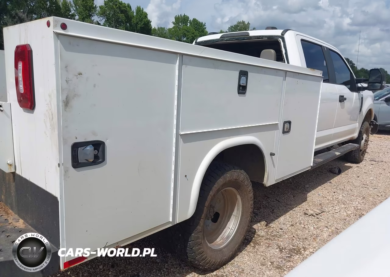 2020 Ford F-350 Chassis Xl VIN:1FD8W3H69LED42593 - 4