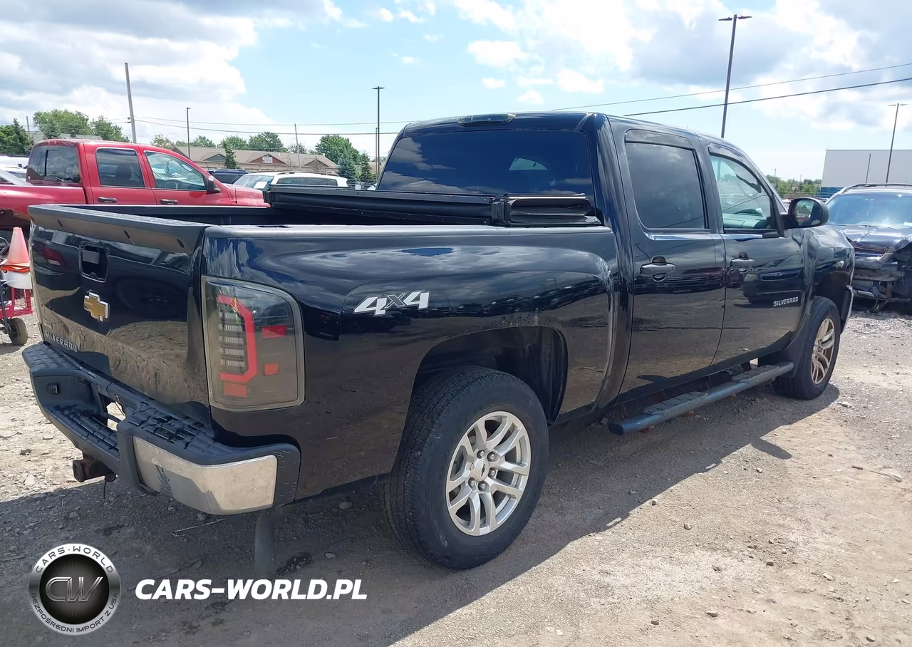 2011 Chevrolet Silverado 1500 Work Truck VIN:3GCPKPEA4BG100846 - 4