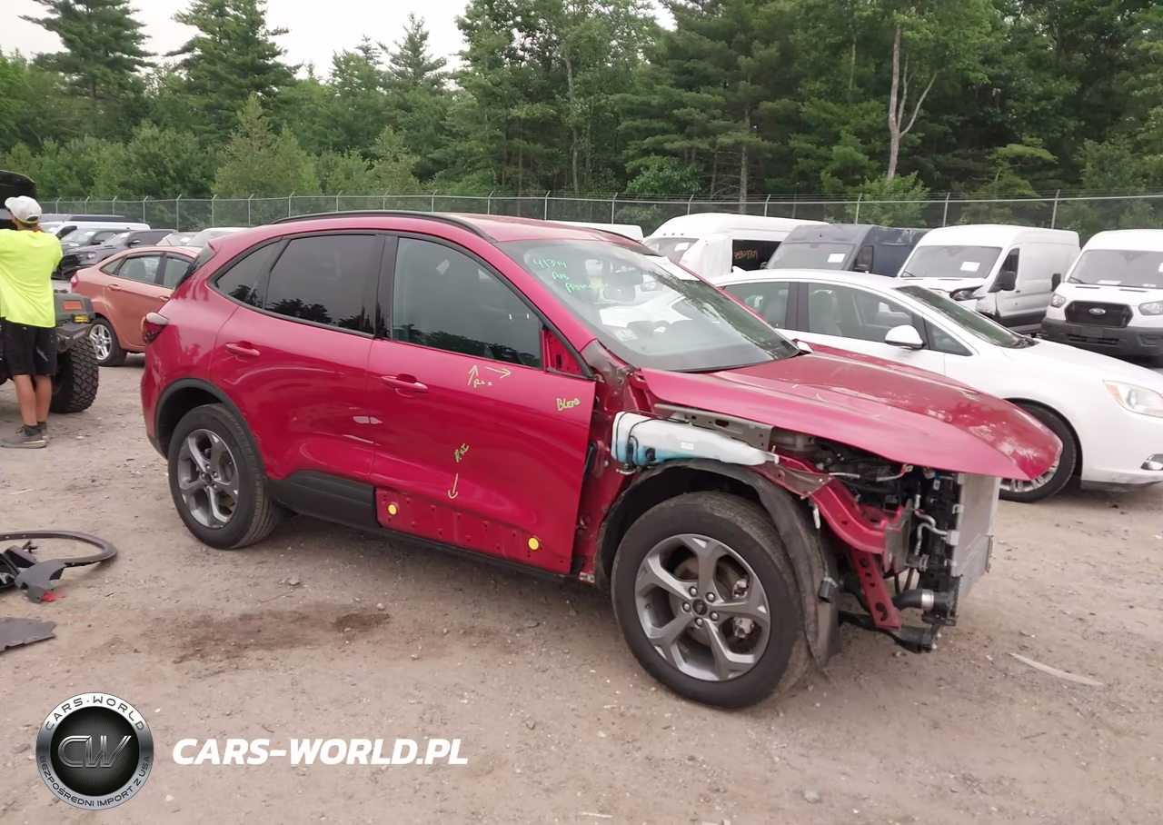 2025 Ford Escape St-Line