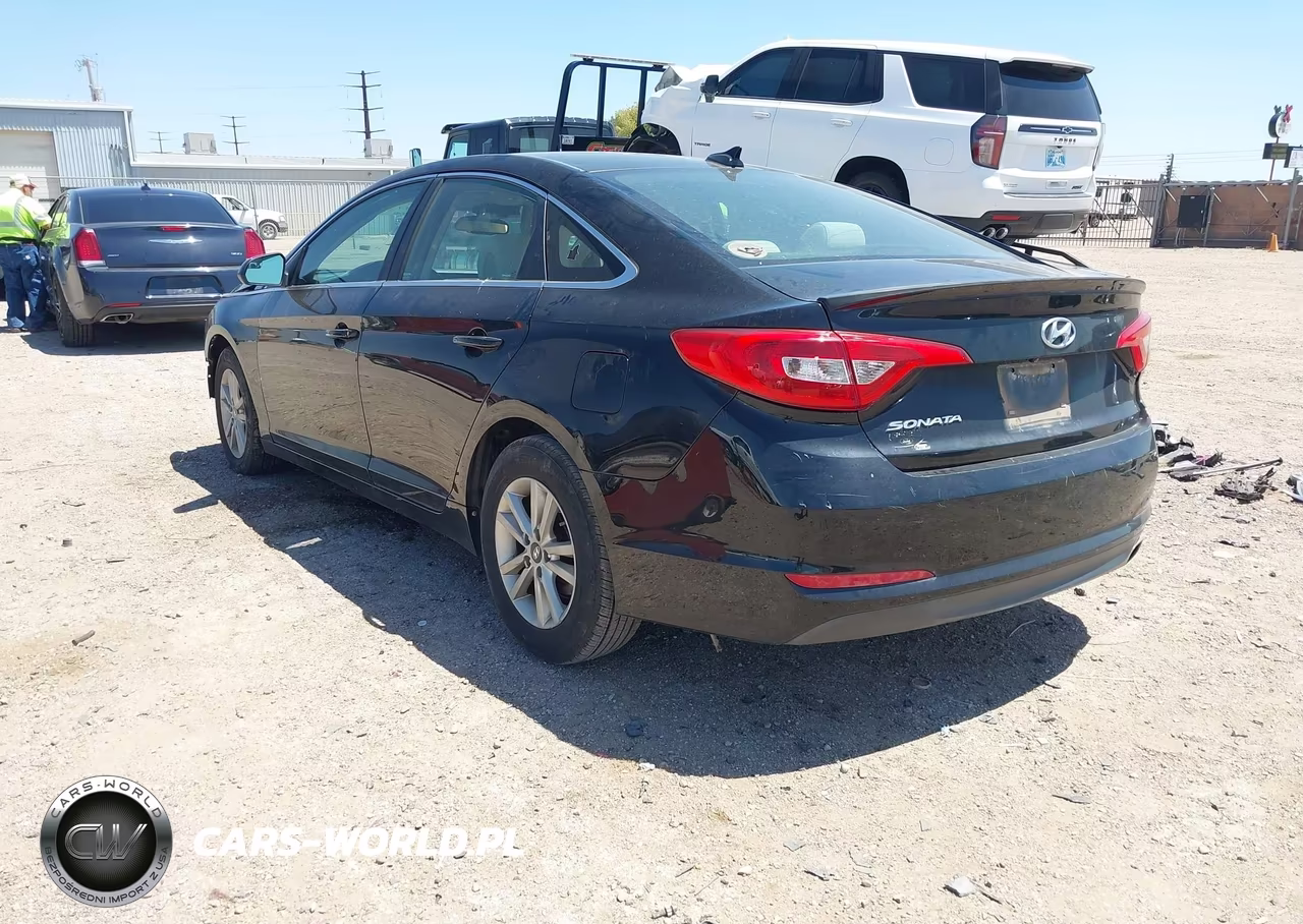 2015 Hyundai Sonata Se VIN:5NPE24AF2FH245517 - 3