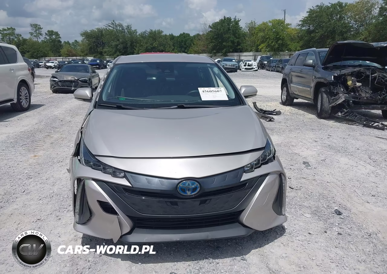 2021 Toyota Prius Prime Le VIN:JTDKAMFPXM3179606 - 13