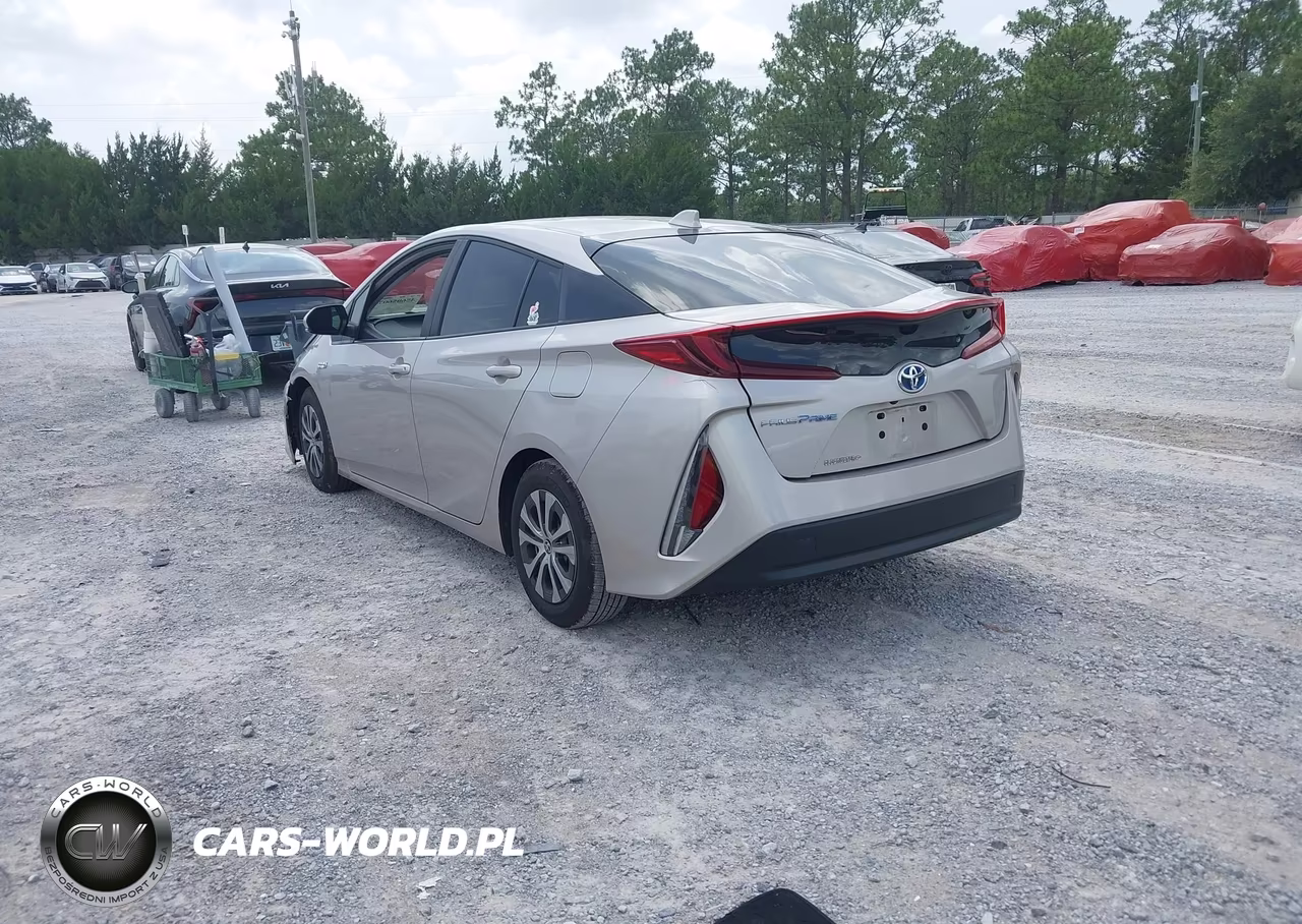 2021 Toyota Prius Prime Le VIN:JTDKAMFPXM3179606 - 3