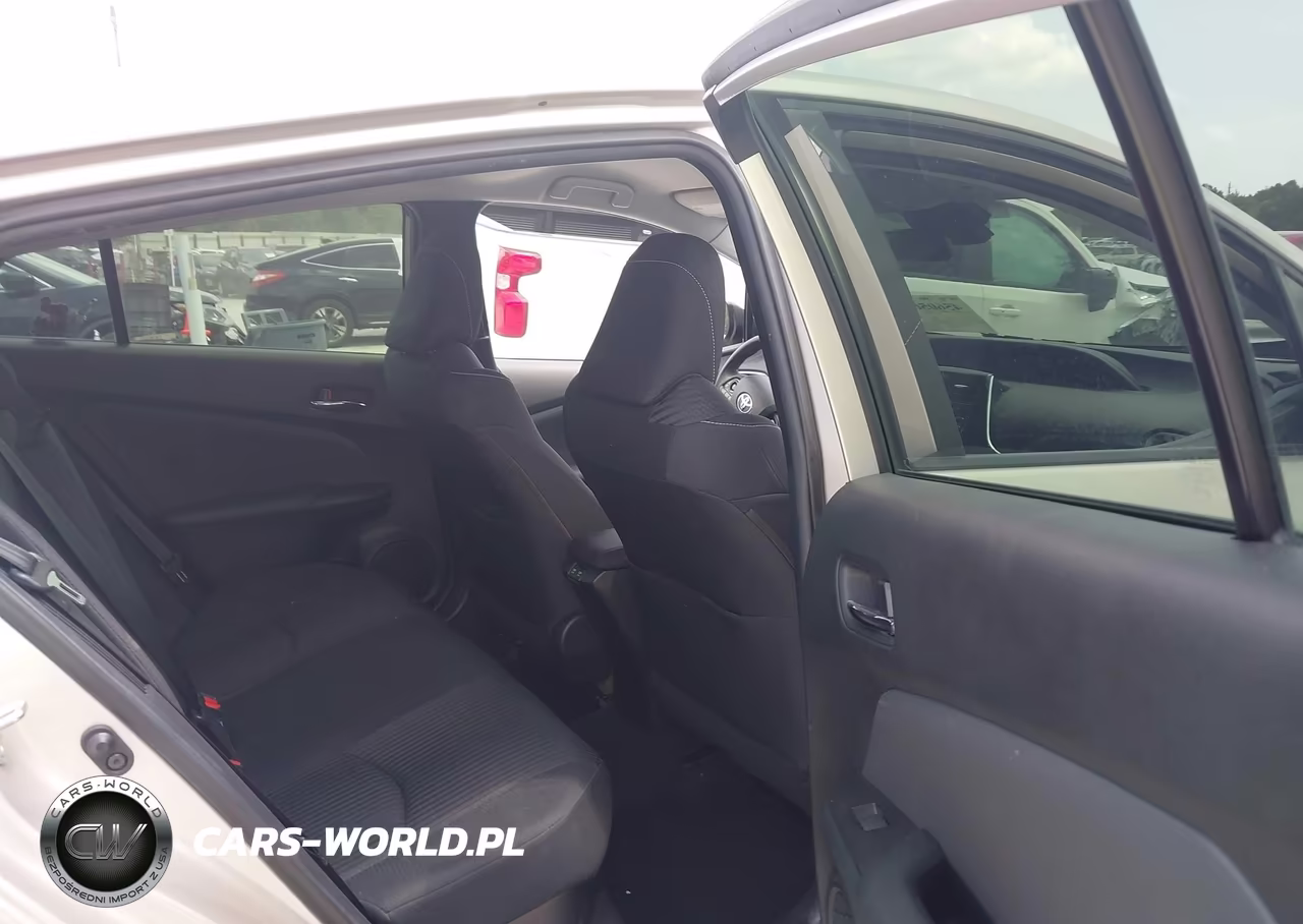 2021 Toyota Prius Prime Le VIN:JTDKAMFPXM3179606 - 8