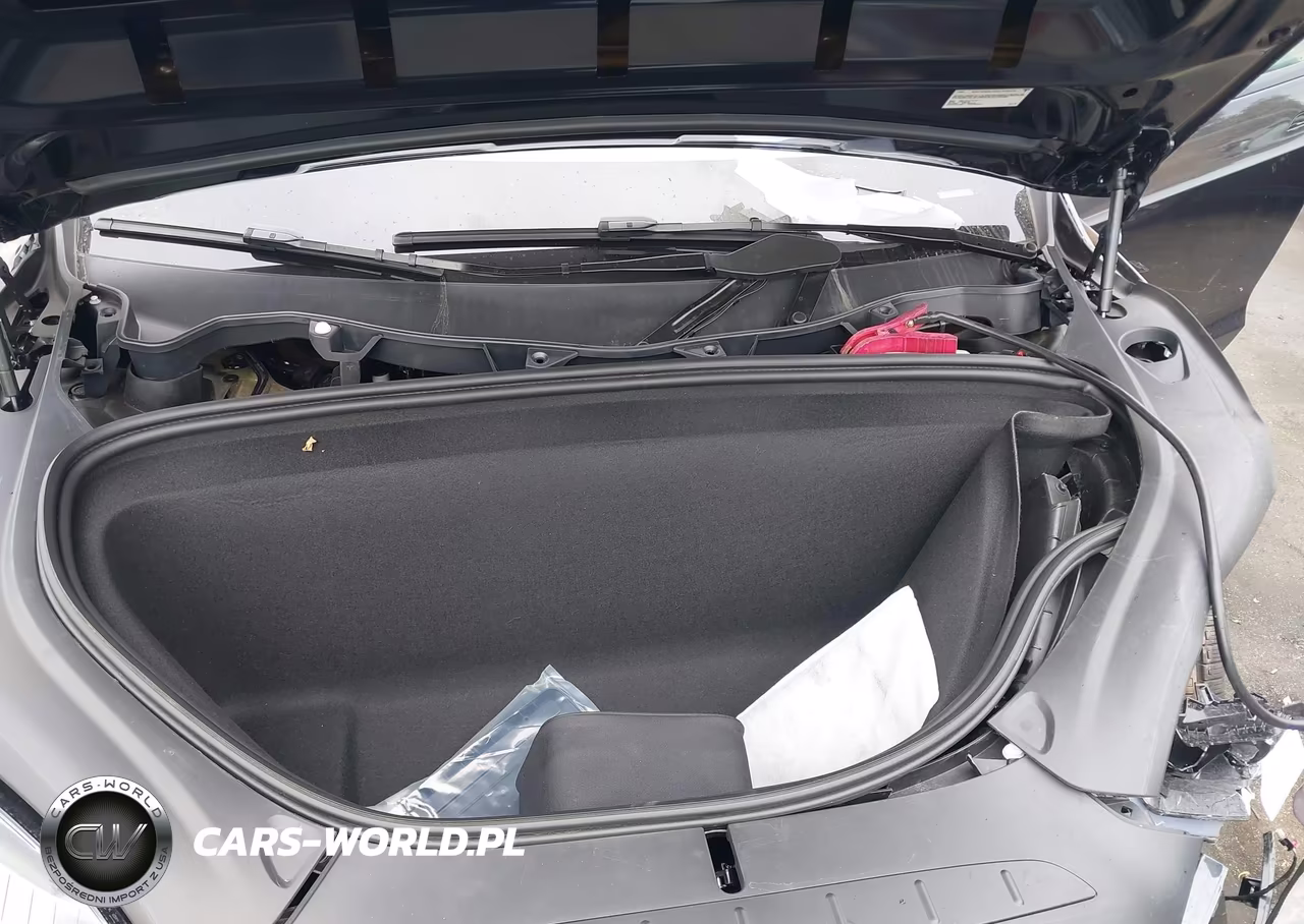 2025 Tesla Model X Long Range VIN:7SAXCDE52SF470927 - 10