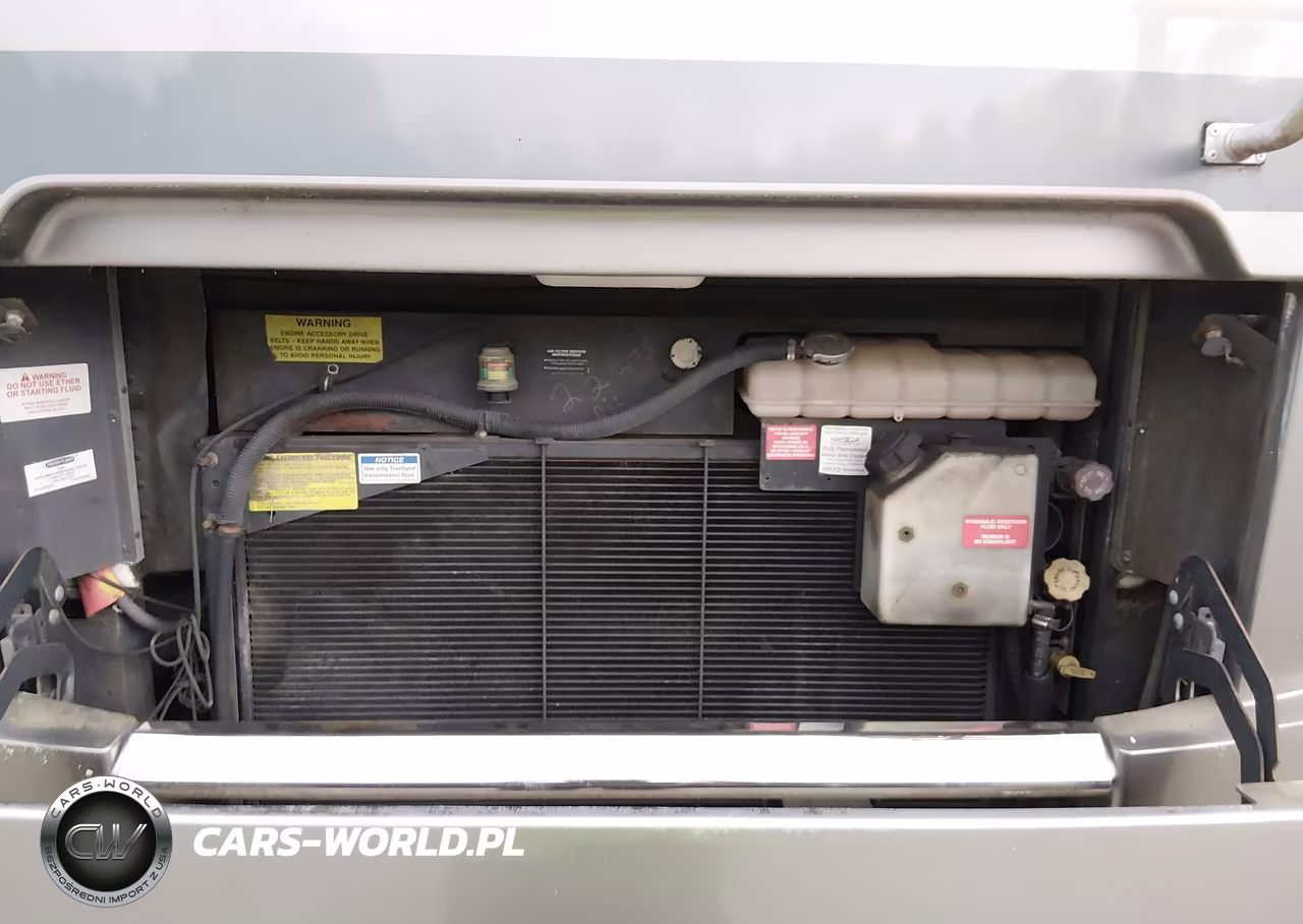 2005 Freightliner Chassis X Line Motor Home VIN:4UZAAHDC85CN76389 - 10
