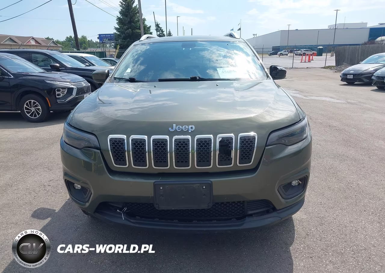 2019 Jeep Cherokee Latitude 4X4 VIN:1C4PJMCB9KD343630 - 18
