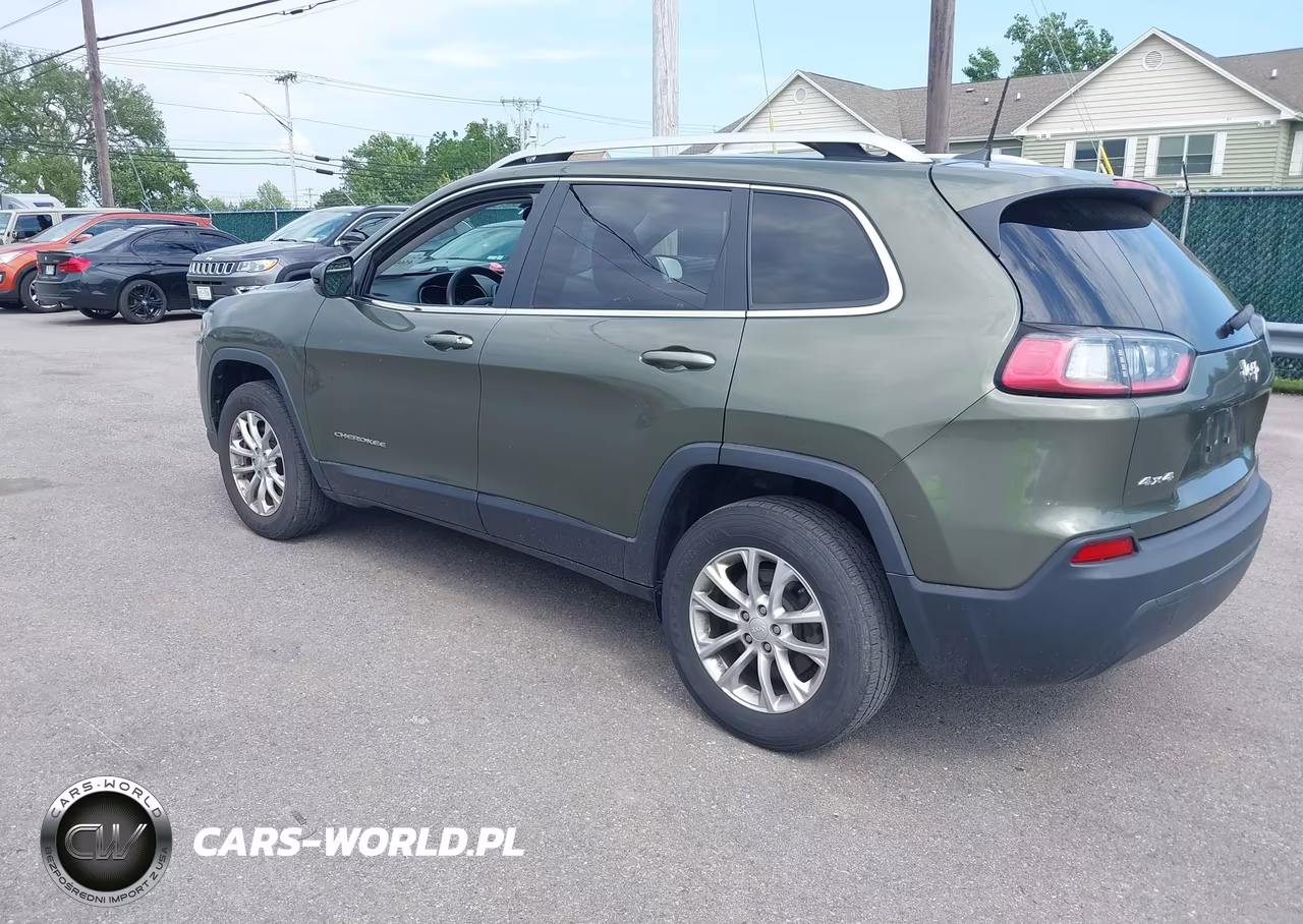 2019 Jeep Cherokee Latitude 4X4 VIN:1C4PJMCB9KD343630 - 3