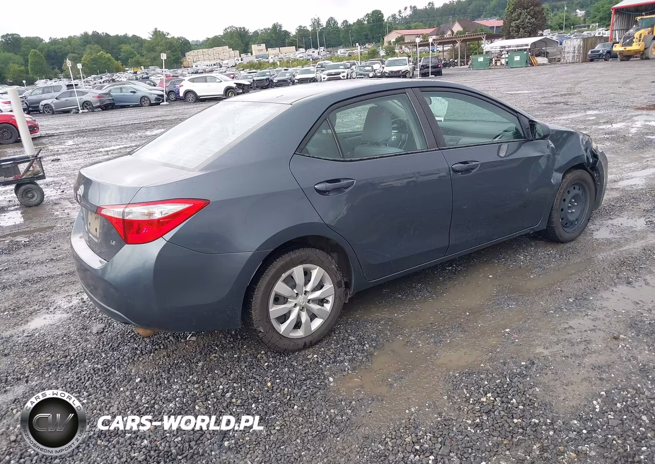 2015 Toyota Corolla Le VIN:2T1BURHE3FC292307 - 4